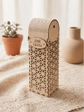 Weinkiste aus Holz mit Lasergravur